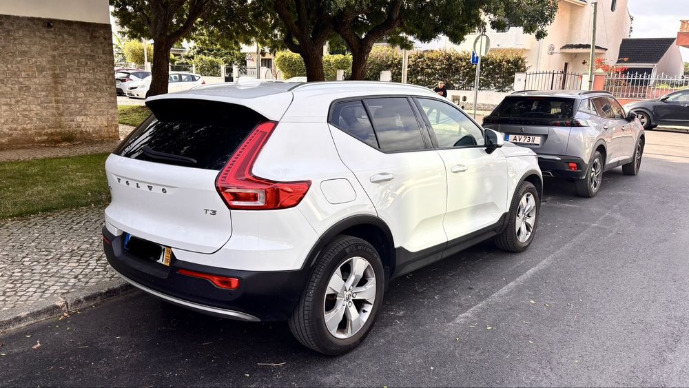 Volvo XC40 T3 Gasolina Teto Panorâmico