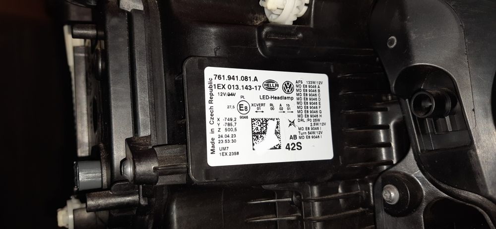 FULL LED передняя ліва фара VW TOUAREG R-LINE BLACK 761941081A