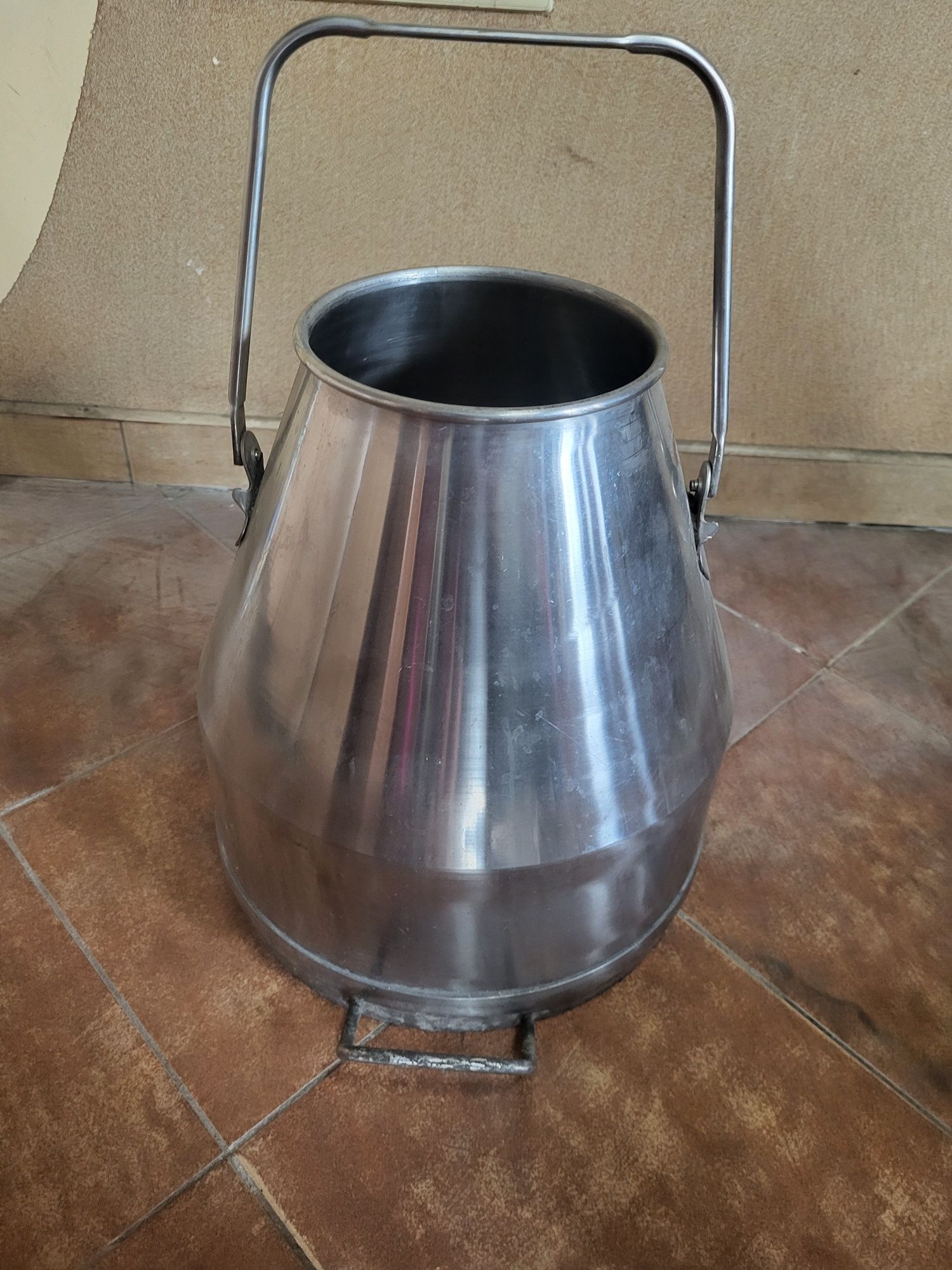 Kanka do mleka z nierdzewki