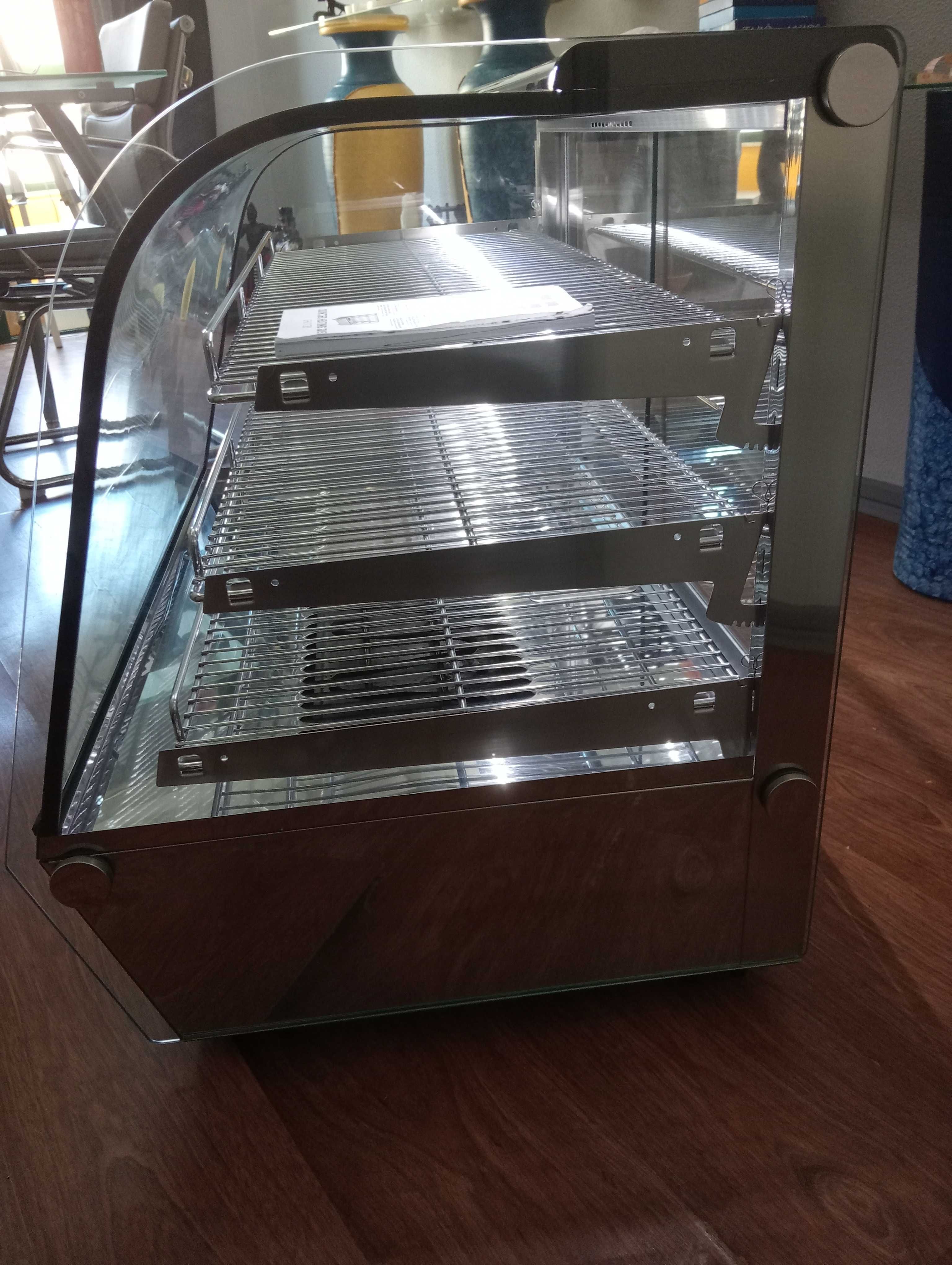 Vitrine Térmica Com Apenas 3 Dias De Uso