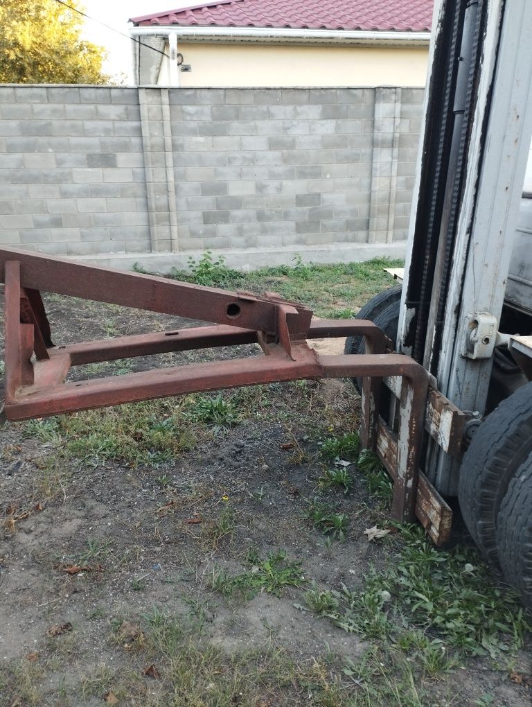 Продам Львовский автопогрузчик