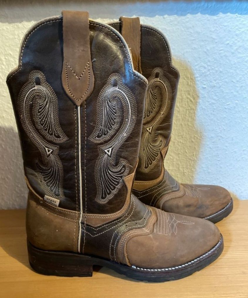 Nowe buty jeździeckie westernowe