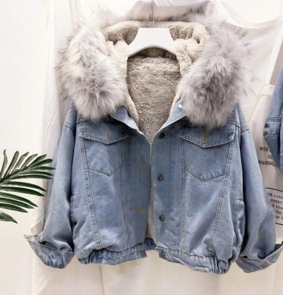 piękna kurtka katana jeansowa z odpinanym futerkiem