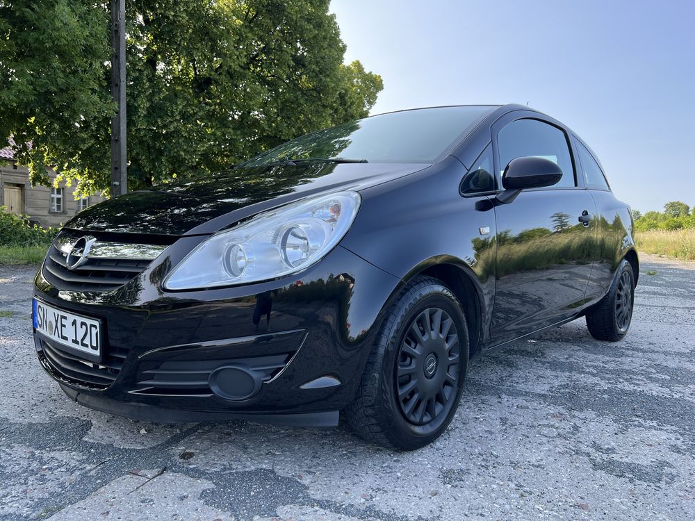 Opel Corsa 1,2 benzyna rok 2009