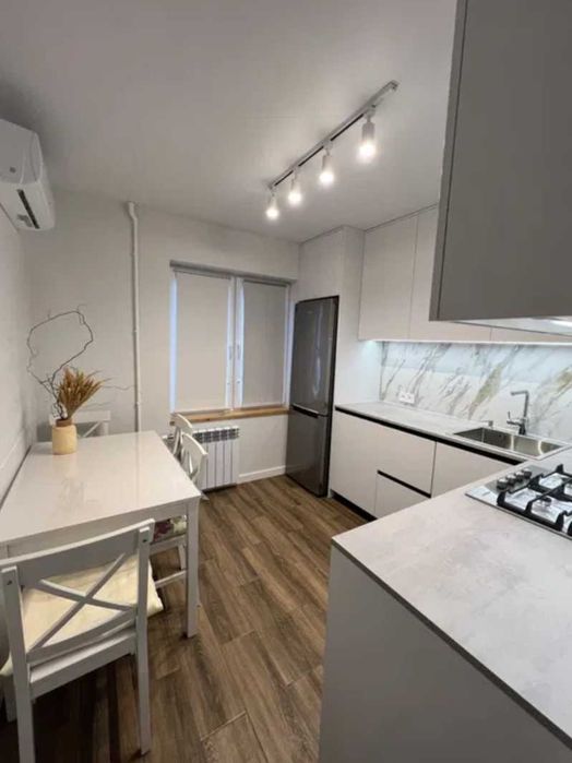 2х кімнатна на довгострокову оренду