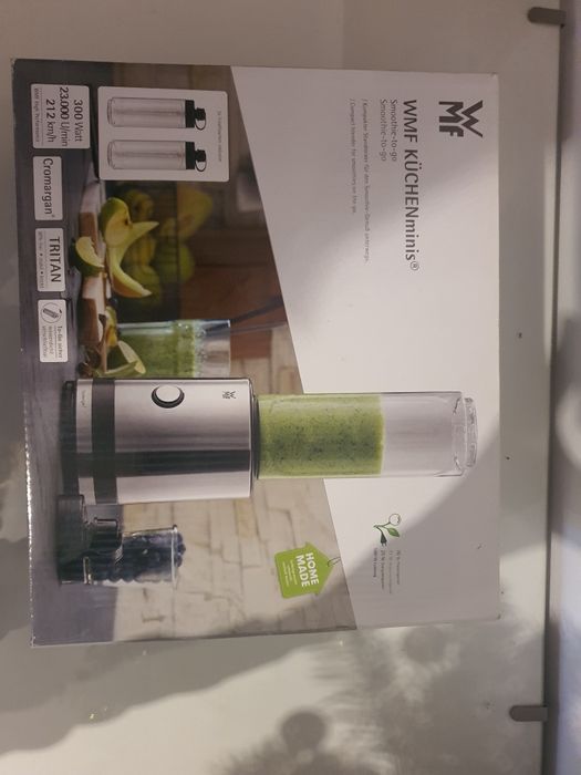 Blender kielichowy WMF Kitchenminis Smoothie 0,6l 2 butelki
