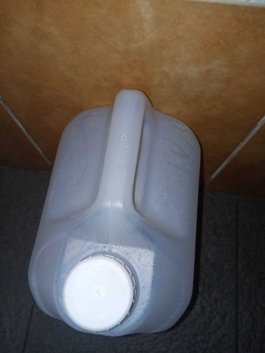 Пластикова каністра 5 л. (б/в) для технічної води та рідин.