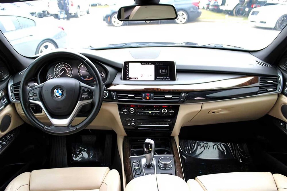 BMW X5      2017