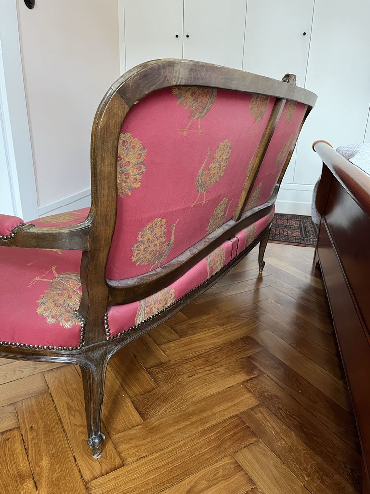 Sofa antyk po renowacji