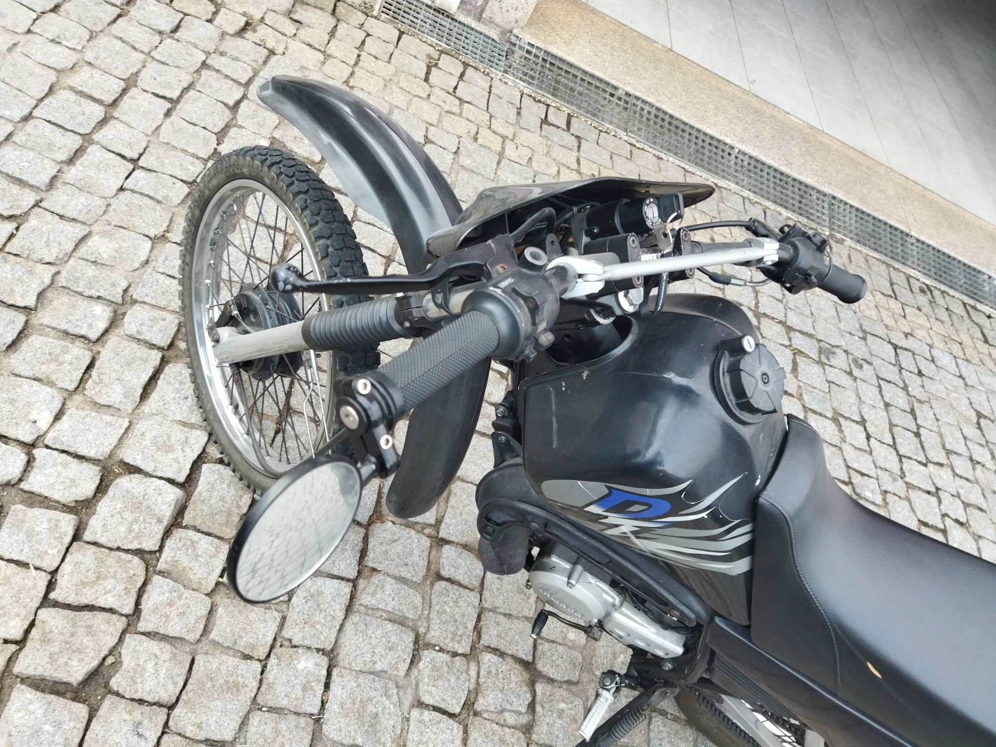 Mota Yamaha DT50