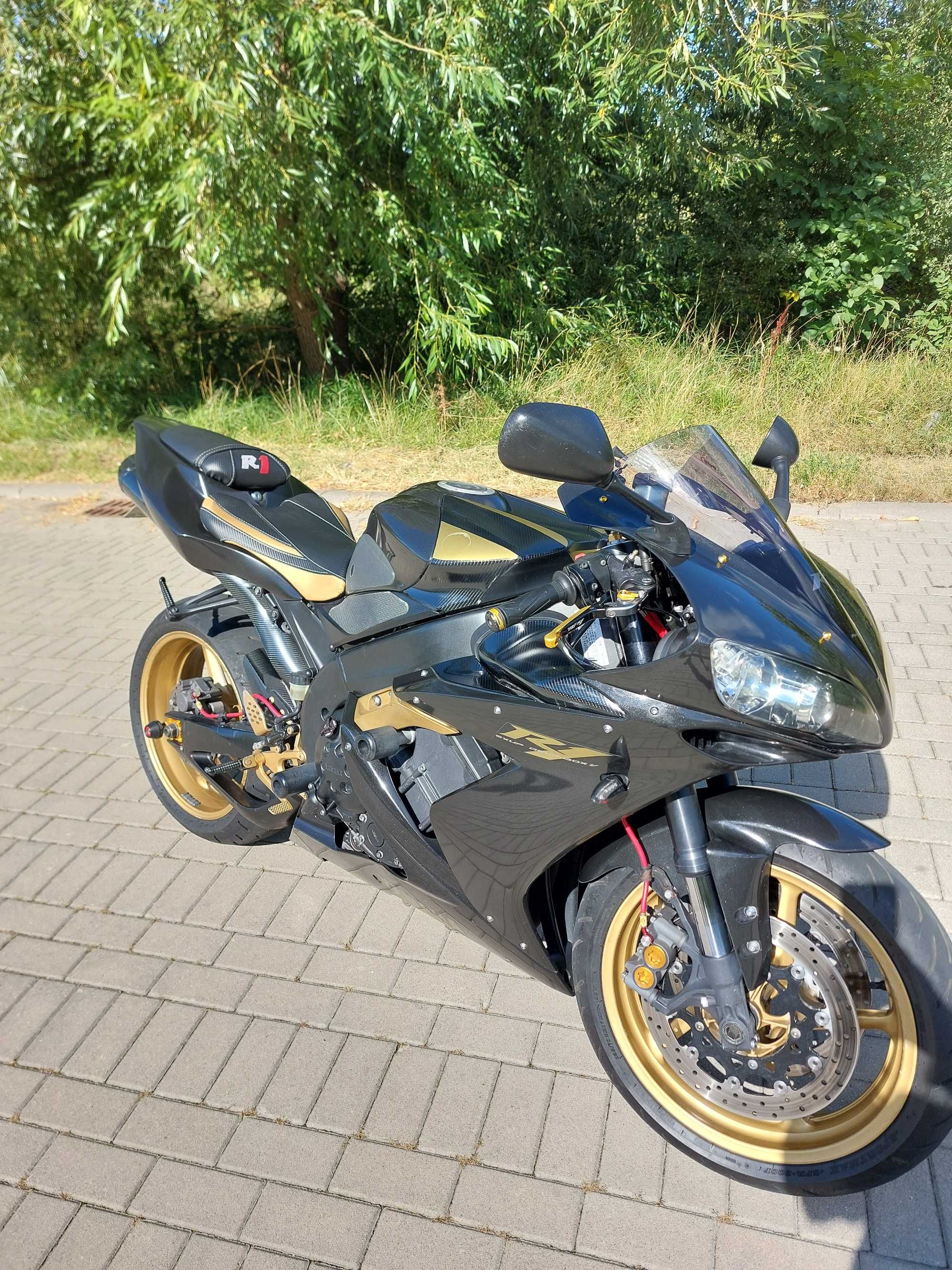 Yamaha R1 RN12 2004r.