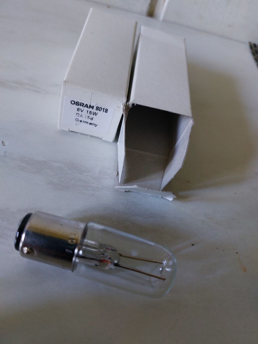 Żarówka OSRAM 8018 6V 15W BA 15d