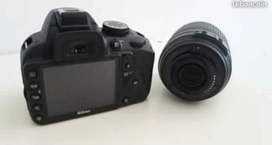 Máquina fotográfica Nikon D3100 kit completo