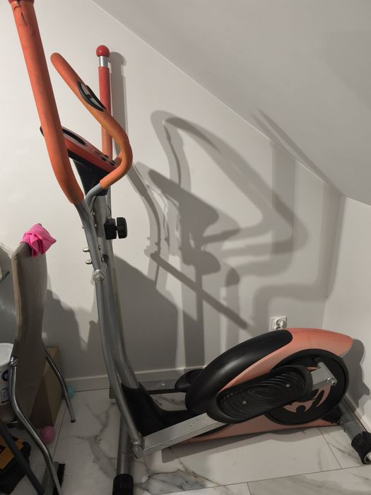 Sprzęt treningowy orbitrek