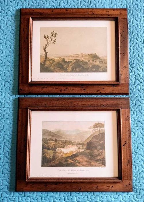 Par de molduras em madeira rústica com efeitos sobrelevados