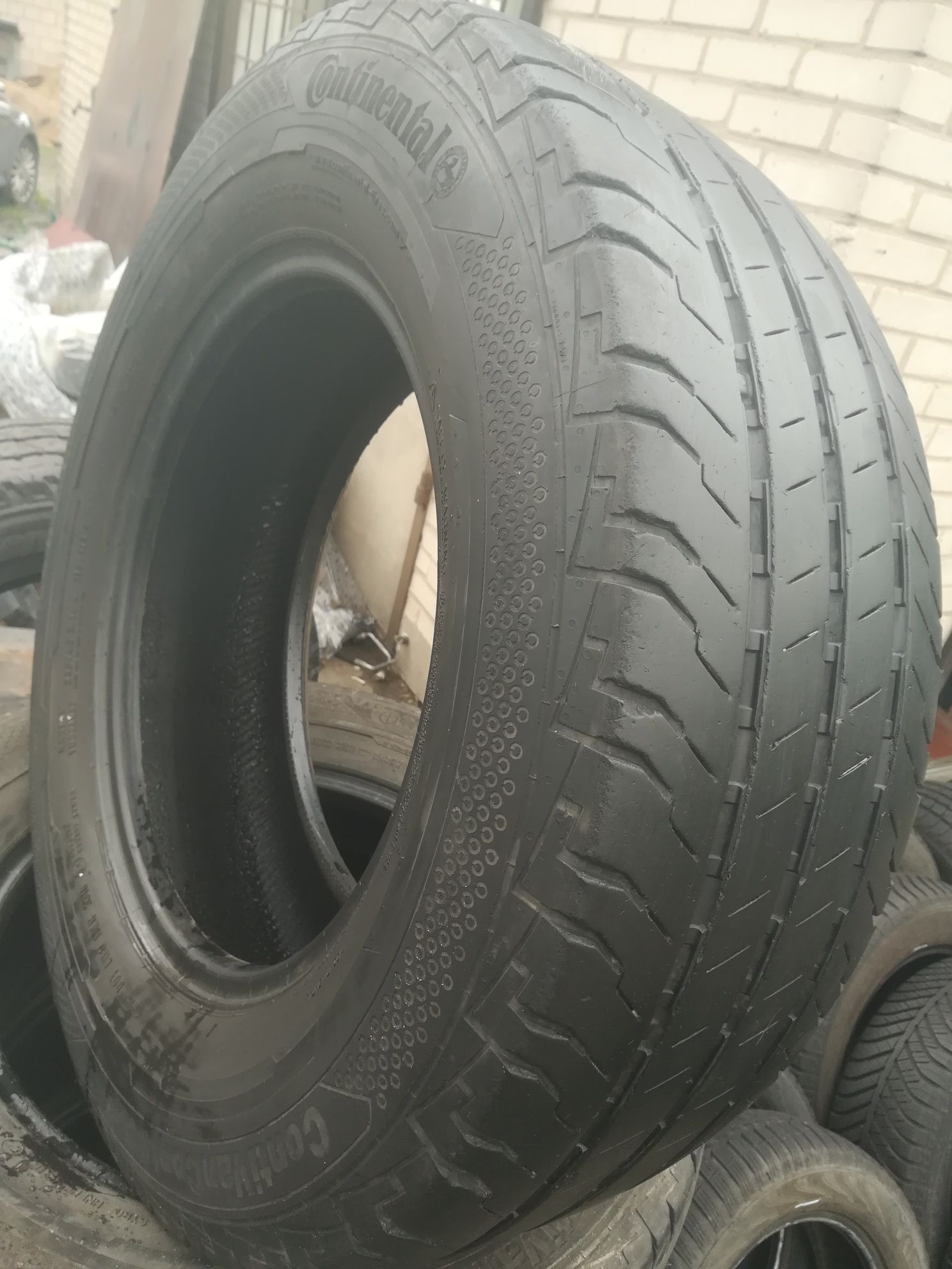 2 szt.para opony letnie 16r.6 mm 235/65R16C Continental VanContact 100