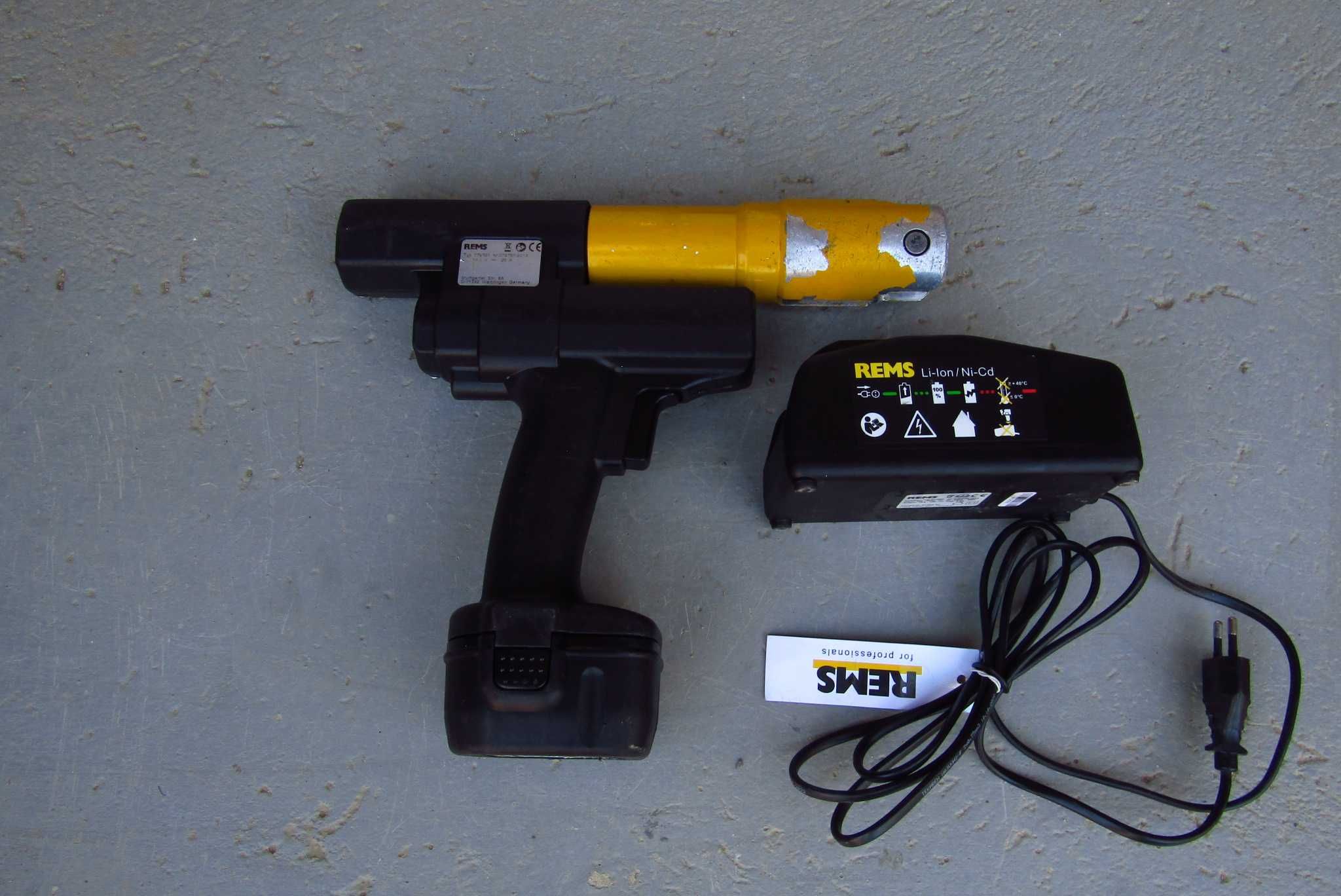 Zaciskarka Rems mini press 14,4 v ACC