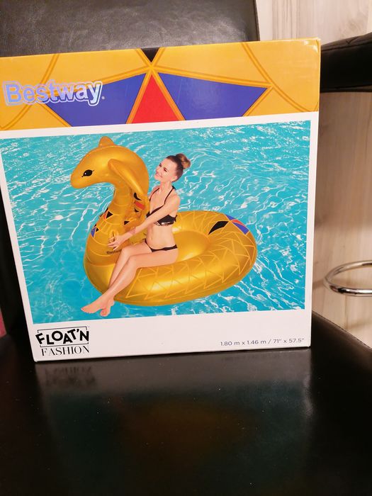 Materac / Wyspa złota kobra