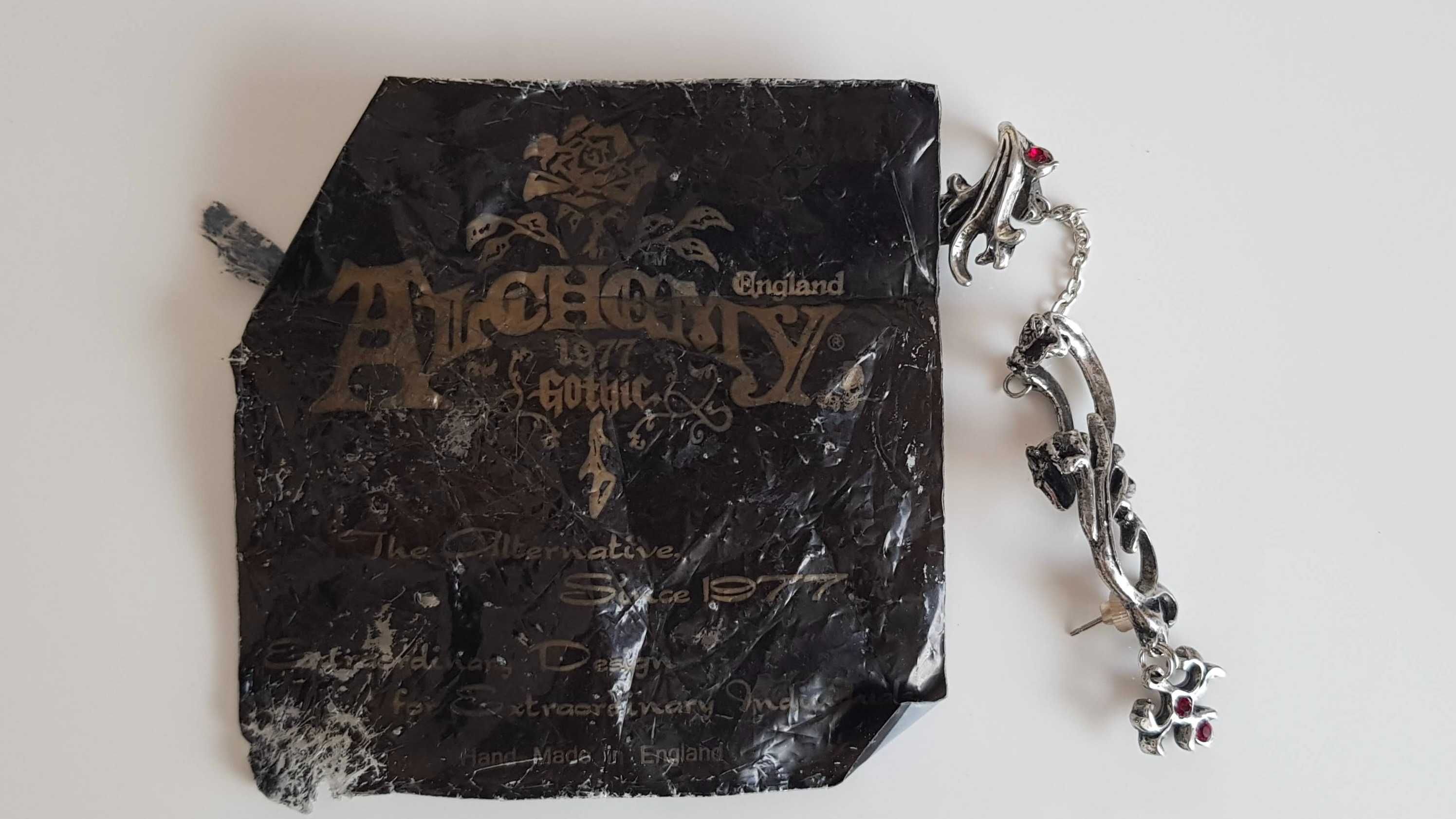 Vintage gotycki kolczyk nausznica SYLVANUS Alchemy Gothic krzyż