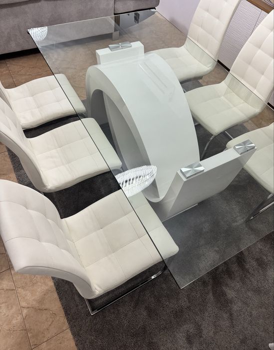 Conjunto Mesa e 6 Cadeiras