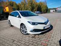 Toyota Auris 1.8 Benz- Hybrid