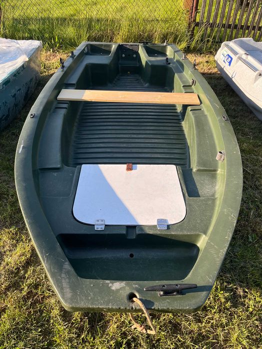 Sprowadzone z zachodu łódki wędkarskie z POLIETYLENU.