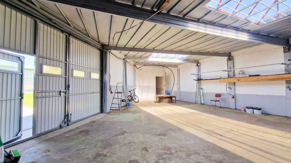 Górna - do wynajęcia magazyn / warsztat 265 m2 ul. Pabianicka