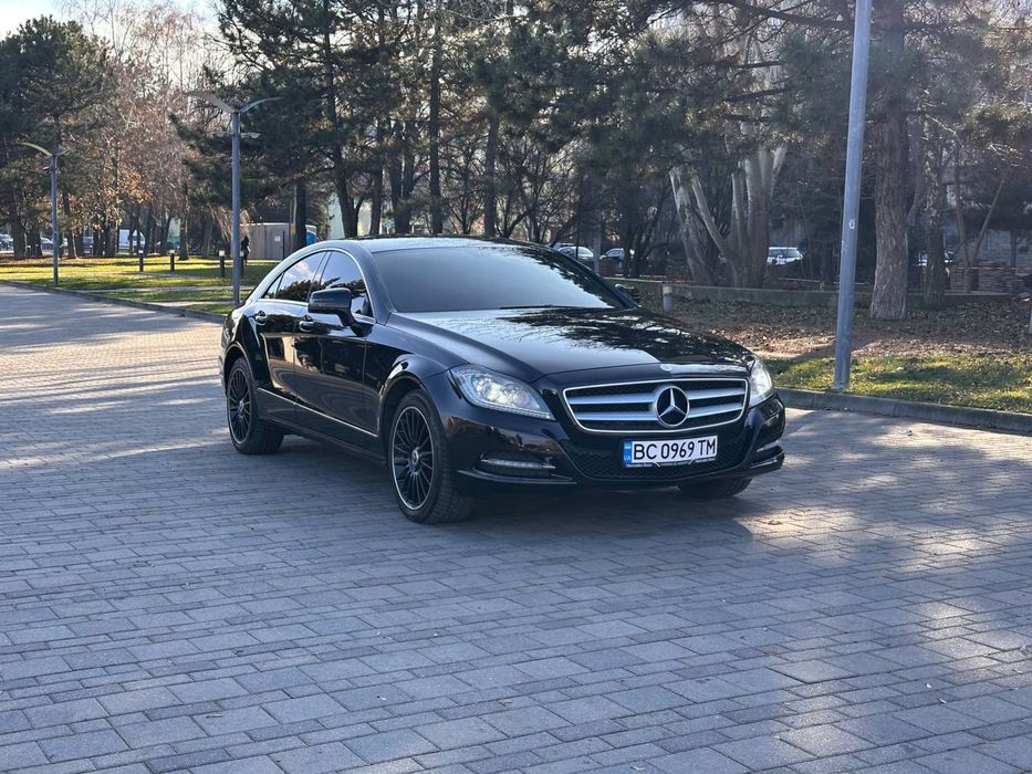 Mercedes-Benz CLS-Class целый не мотанный
