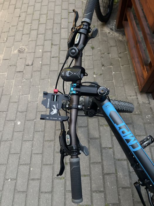 Rower CUBE Aim idealny do miasta i w teren