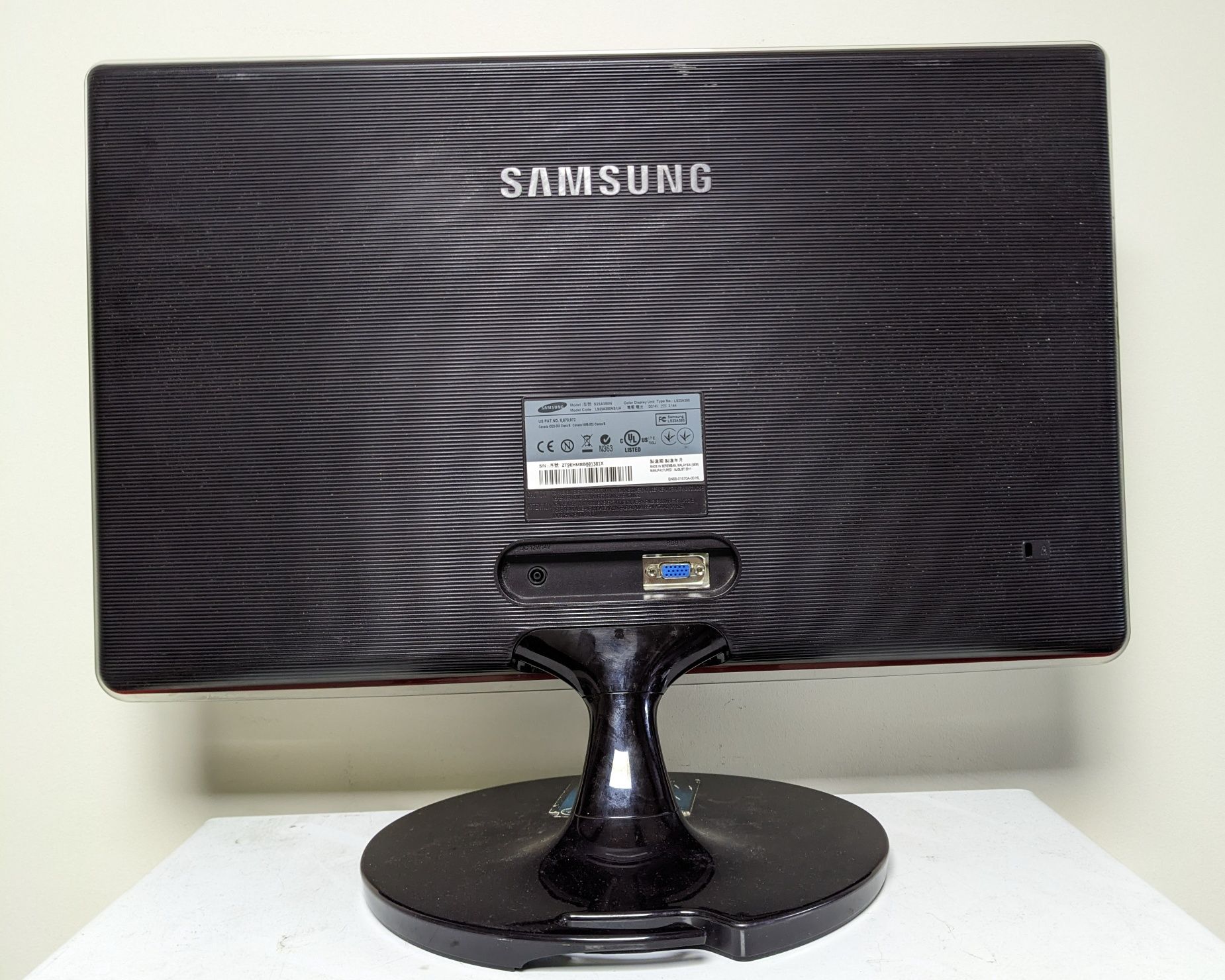 Монитор 23" Samsung S23A350N FullHD без блока питания на запчасти