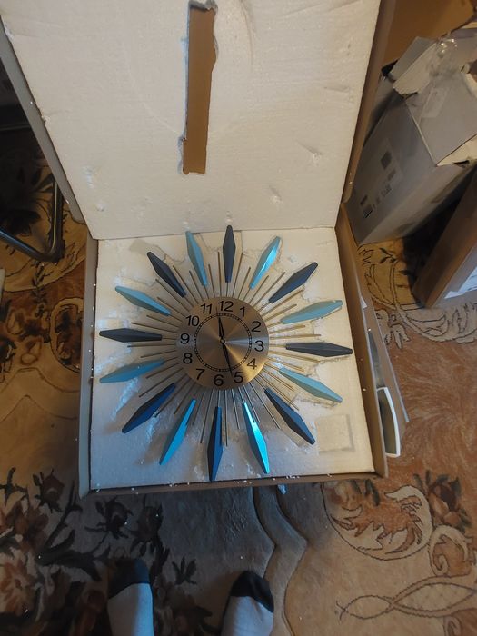 duży zegar ścienny metalowy