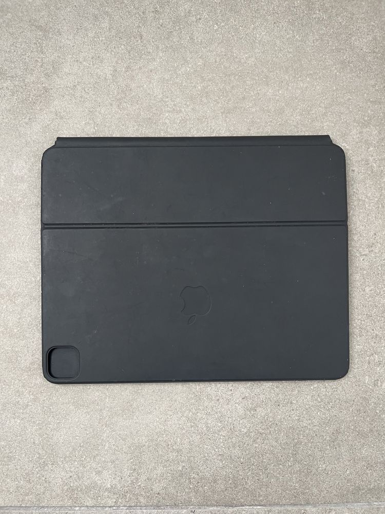 90$ Apple Magic Keyboard for iPad Pro 12.9 - Black