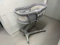 Chicco baby hug 4 w 1 z materacykiem jasny szary