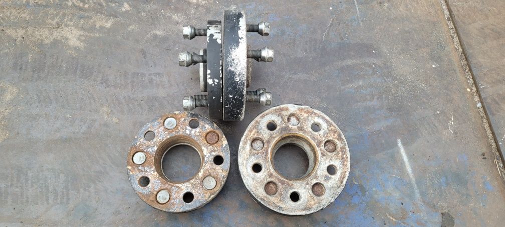 5x114,3 Dystanse 20mm i 30mm Infiniti Nissan Eibach Hansen