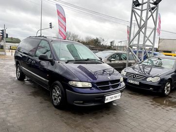 Na sprzedaż Chrysler Voyager 2.8d/dużo miejsca/długie OC/niezawodny/