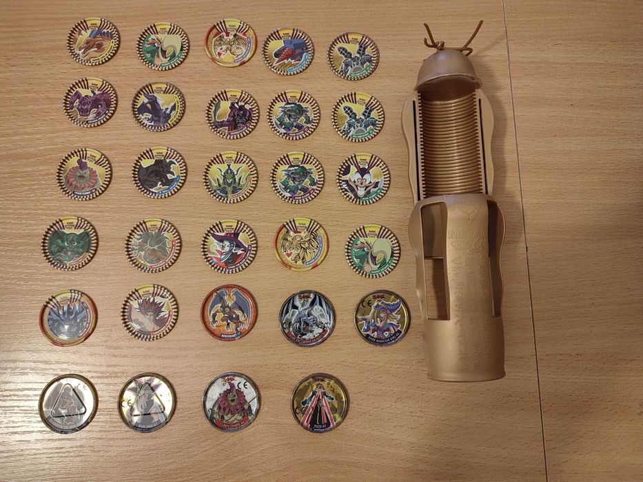Sarkofag (futerał) YuGiOh oraz Yu-Gi-Oh METAL TAZO 29 sztuk