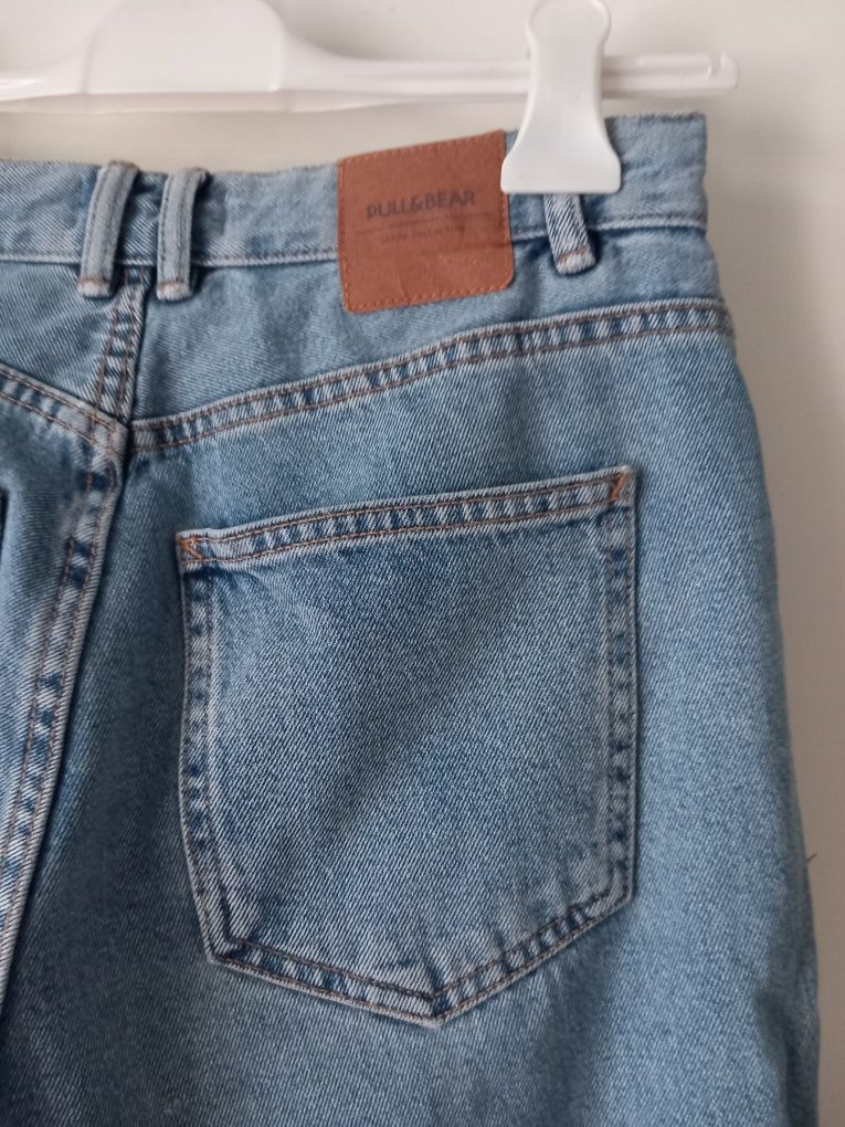 Spodnie mom Pull &Bear