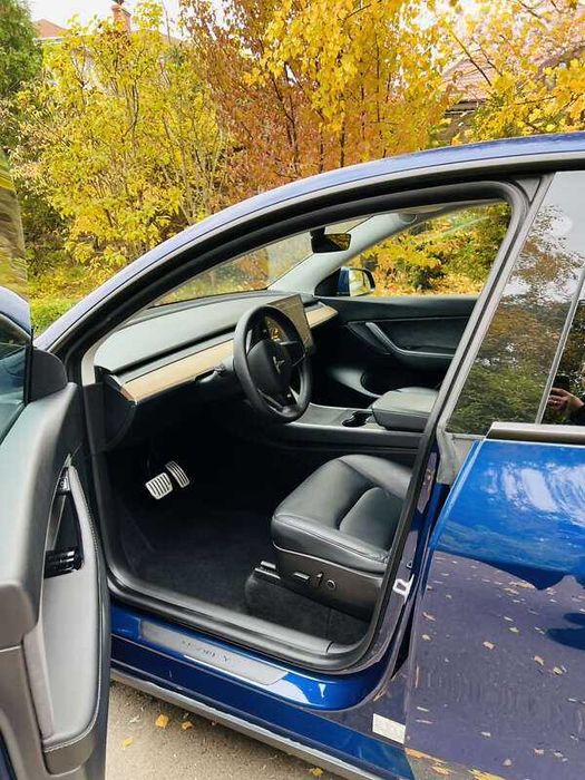 Tesla Model Y 2021 80.5 kWh Dual Motor AWD