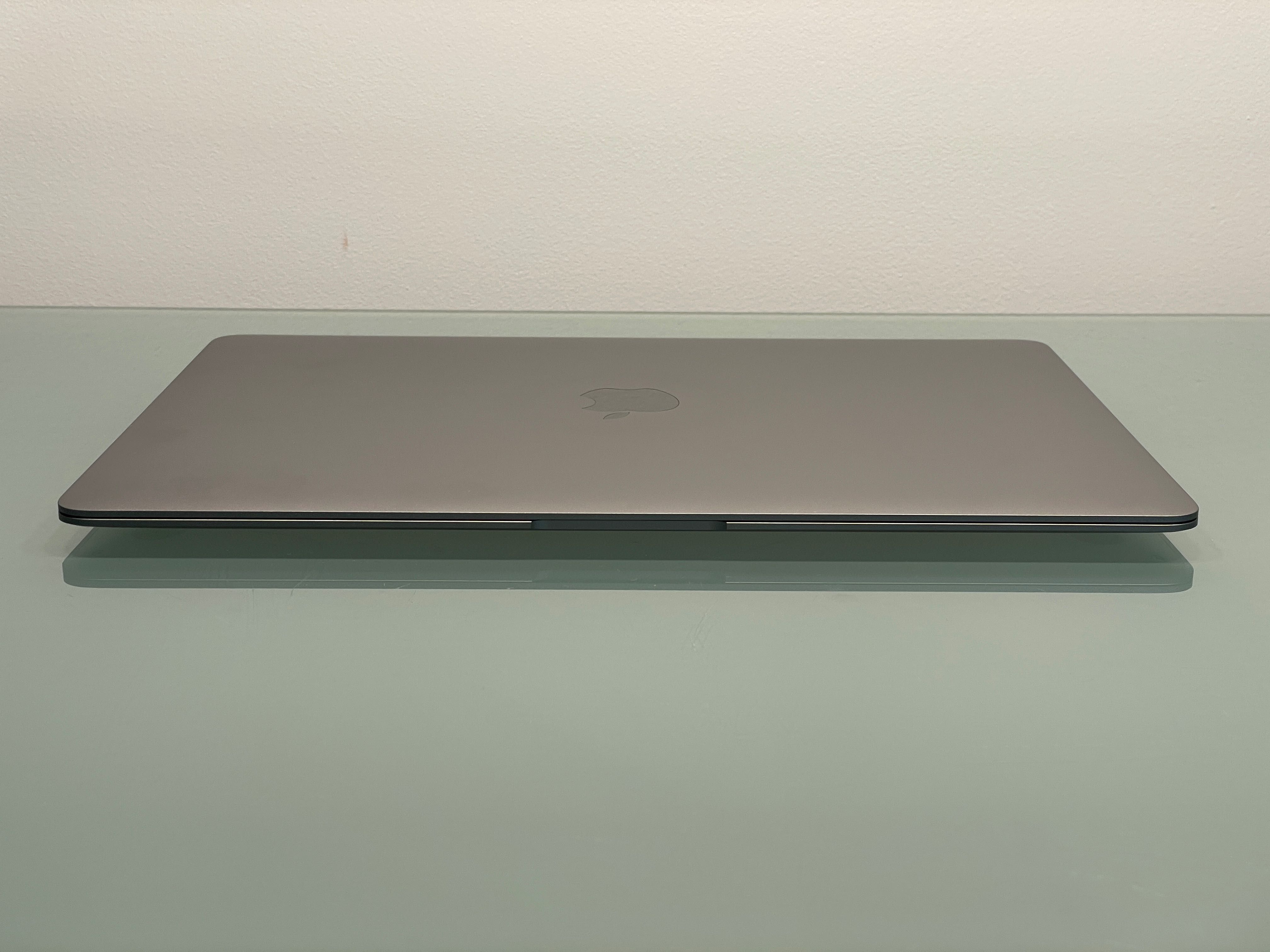 2020 MacBook Air A2337 13" M1 8GB 256GB