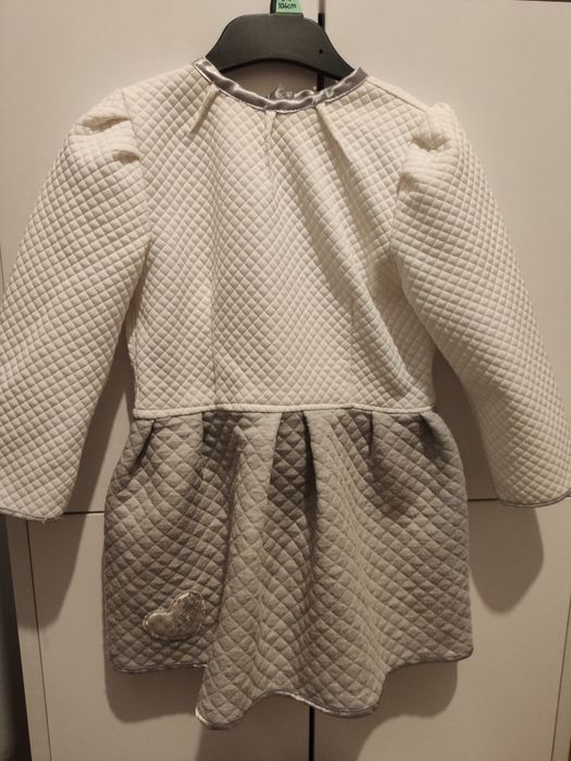 Sukienka szyta biało szara