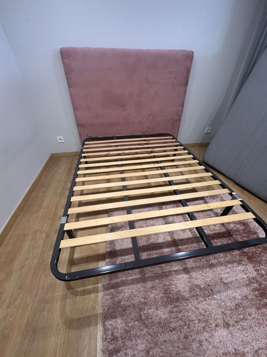 Venda urgente Cama de casal completa