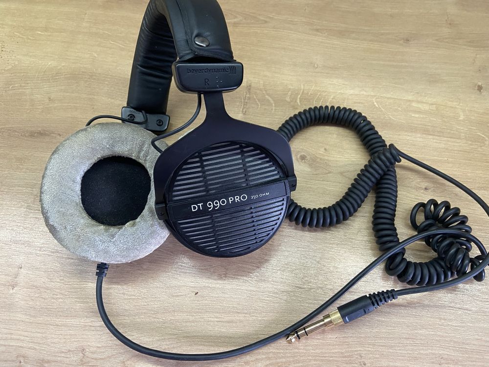 Навушники Beyerdynamic dt990 pro. Шкіряні амбушури в подарунок