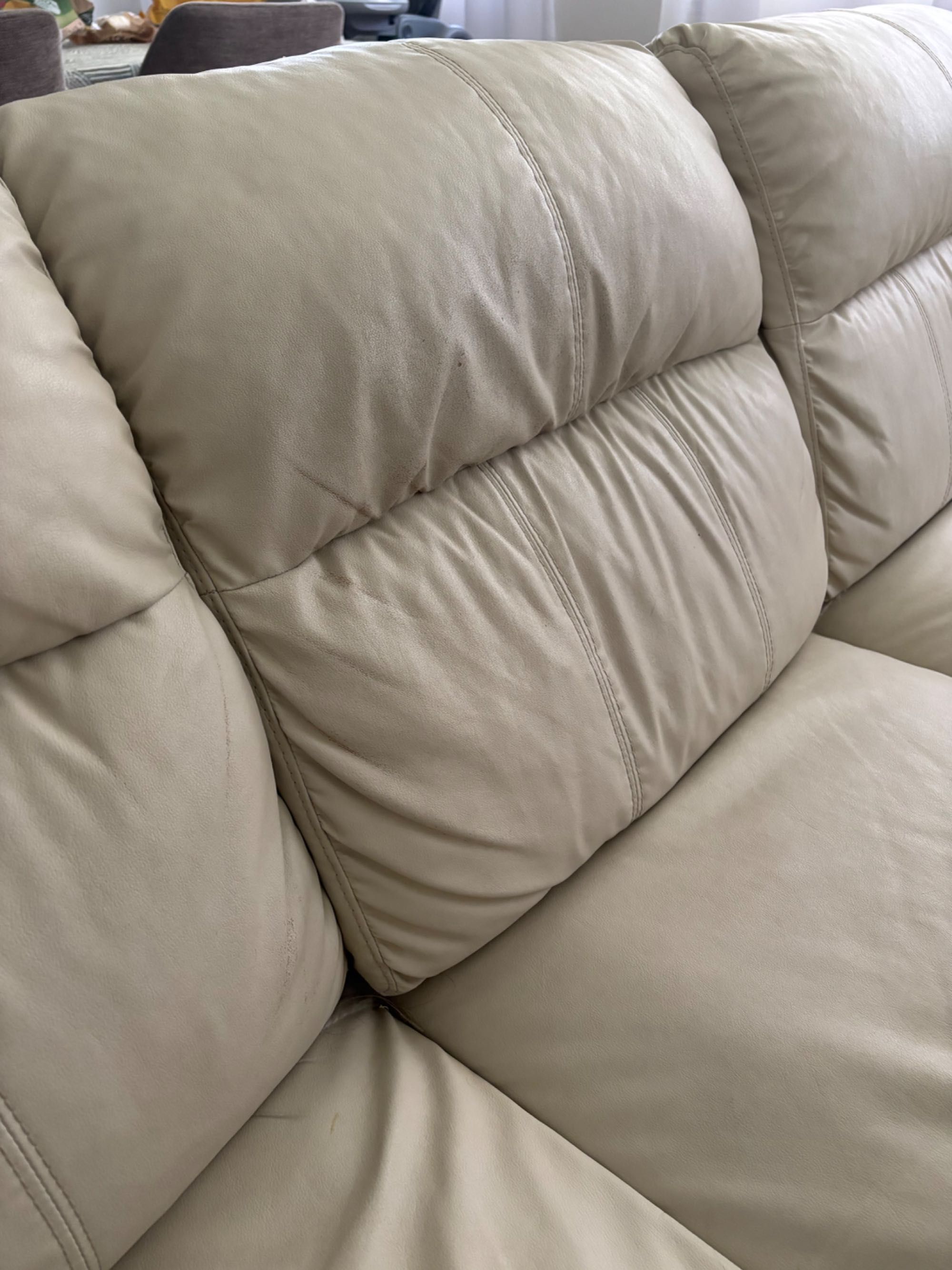 Sofá  com chaise longue  bege estilo pele