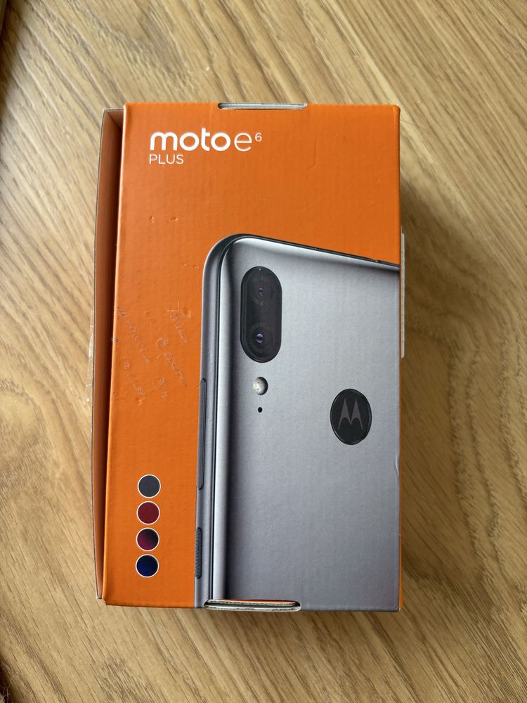 Telefon Motorola e6 plus czarny srebrny android