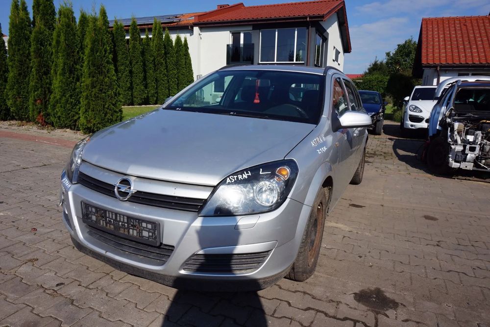 MASKA ZDERZAK BŁOTNIKI LAMPY ASTRA III H Z157  OPEL 2004-2006 SREBRNY PRZÓD KOMPLETNY