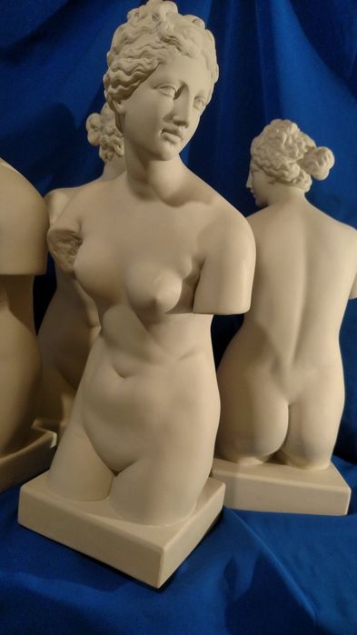 Скульптура гипс бюсты барельєфы