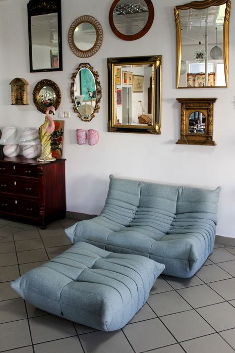 Dwuosobowa Sofa Togo Ligne Roset plus podnóżek puf