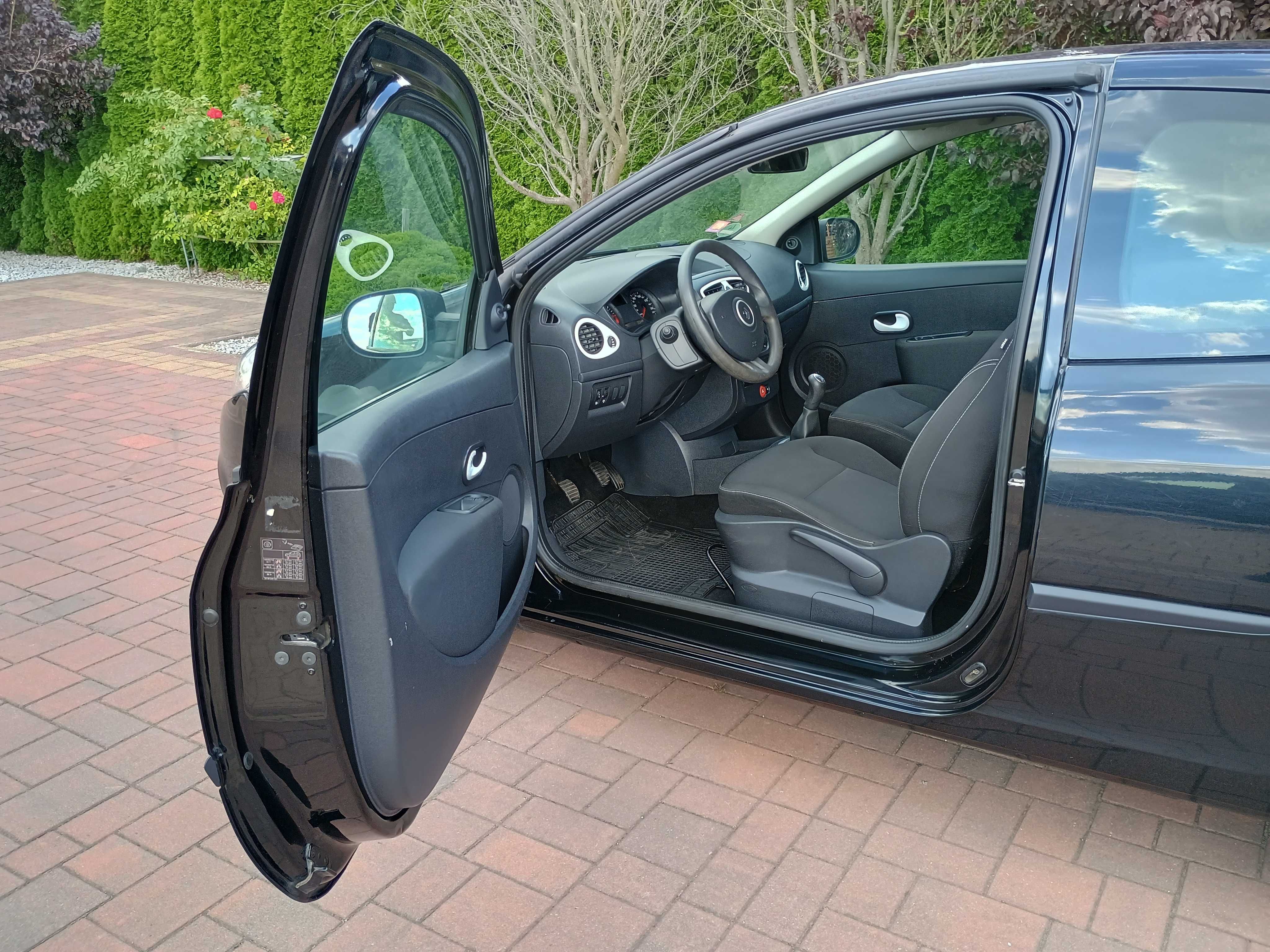 Renault Clio III Lift 2012r 1,2i 75KM 150.000km BEZWYPADKOWE z Niemiec