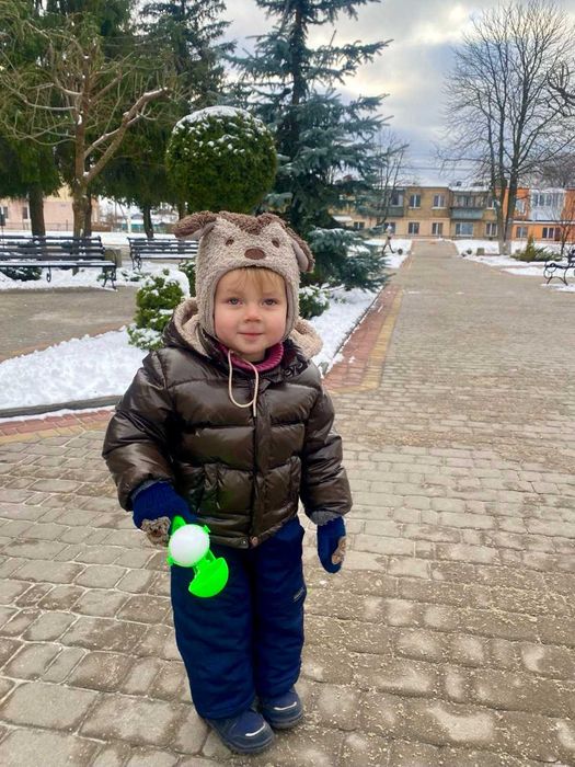 Дитяча зимова курточка пухова та шапка зимова з вушками