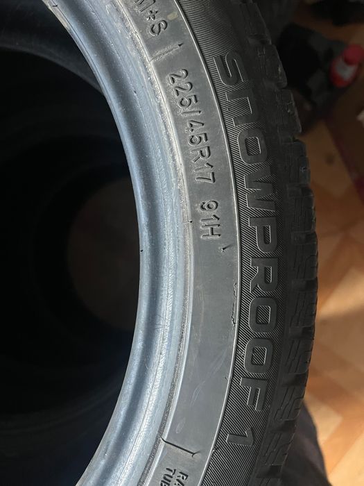 NOKIAN Snowproof 1 225/45/17 91H komplet